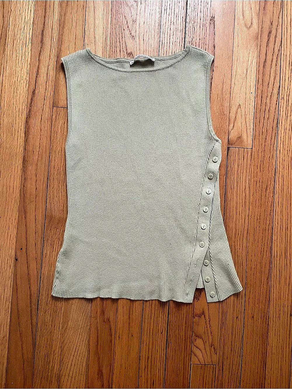 Abercrombie & Fitch Ribbed Button-Detail Tank in Green Size Small Like New